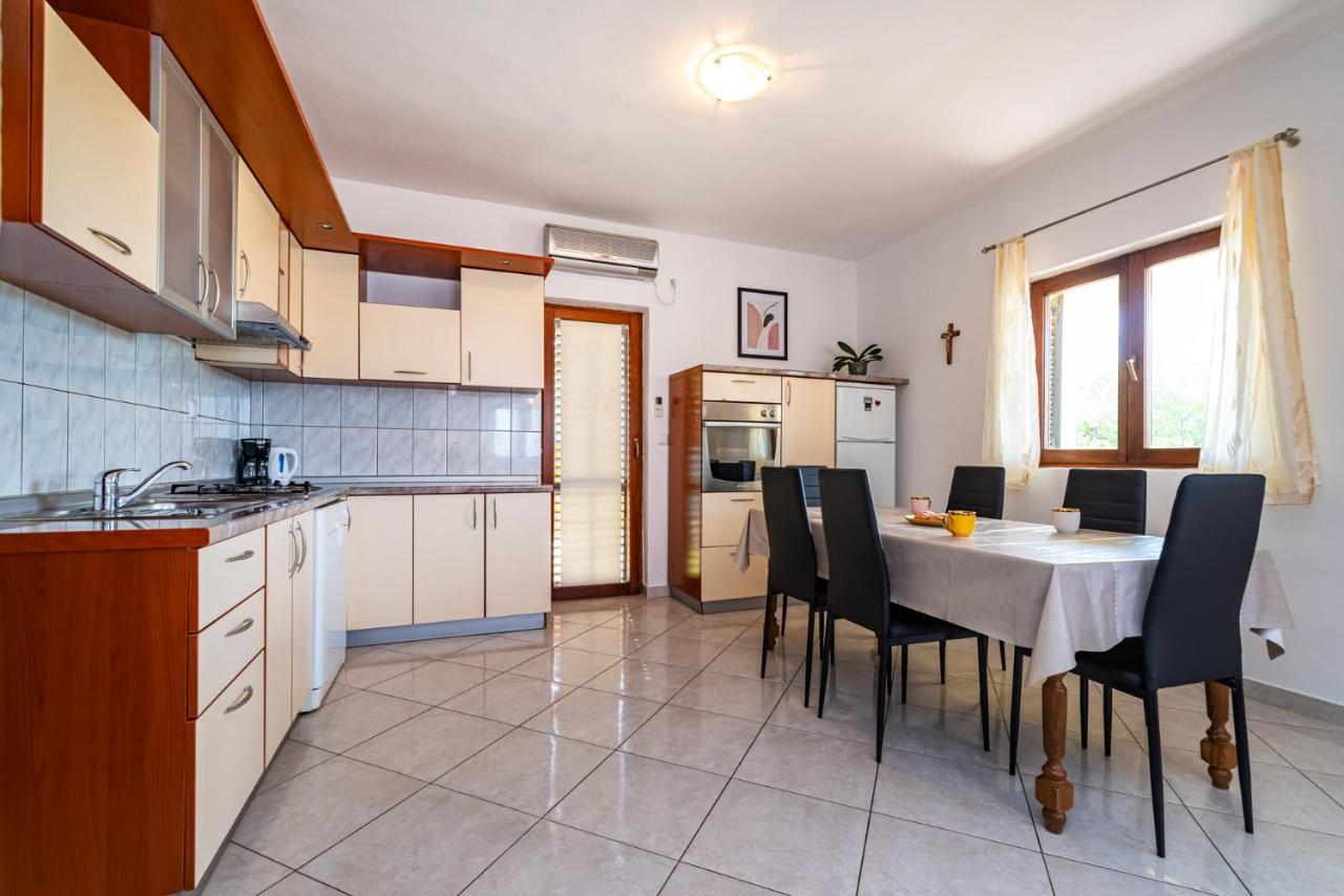 Apartment Marija Novigrad  Екстер'єр фото