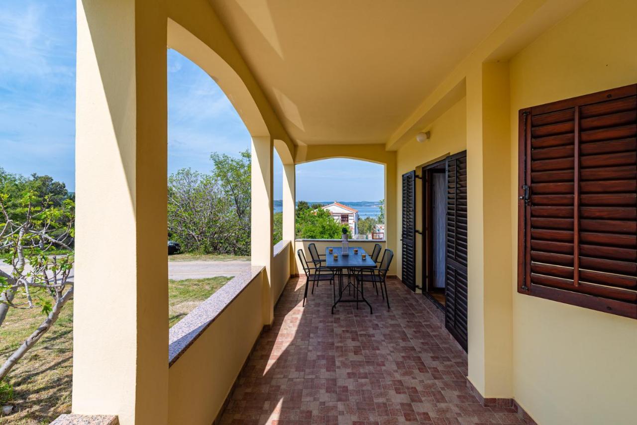 Apartment Marija Novigrad  Екстер'єр фото