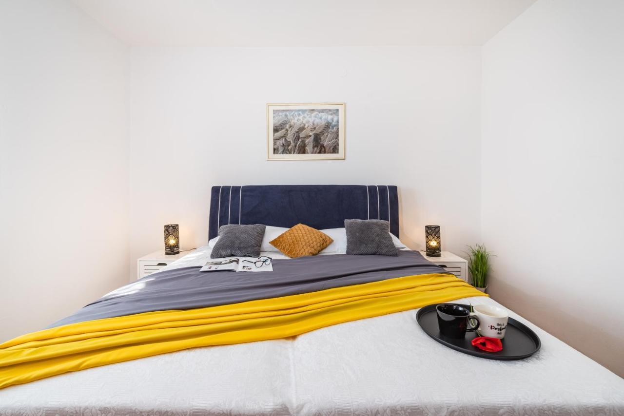 Apartment Marija Novigrad  Екстер'єр фото