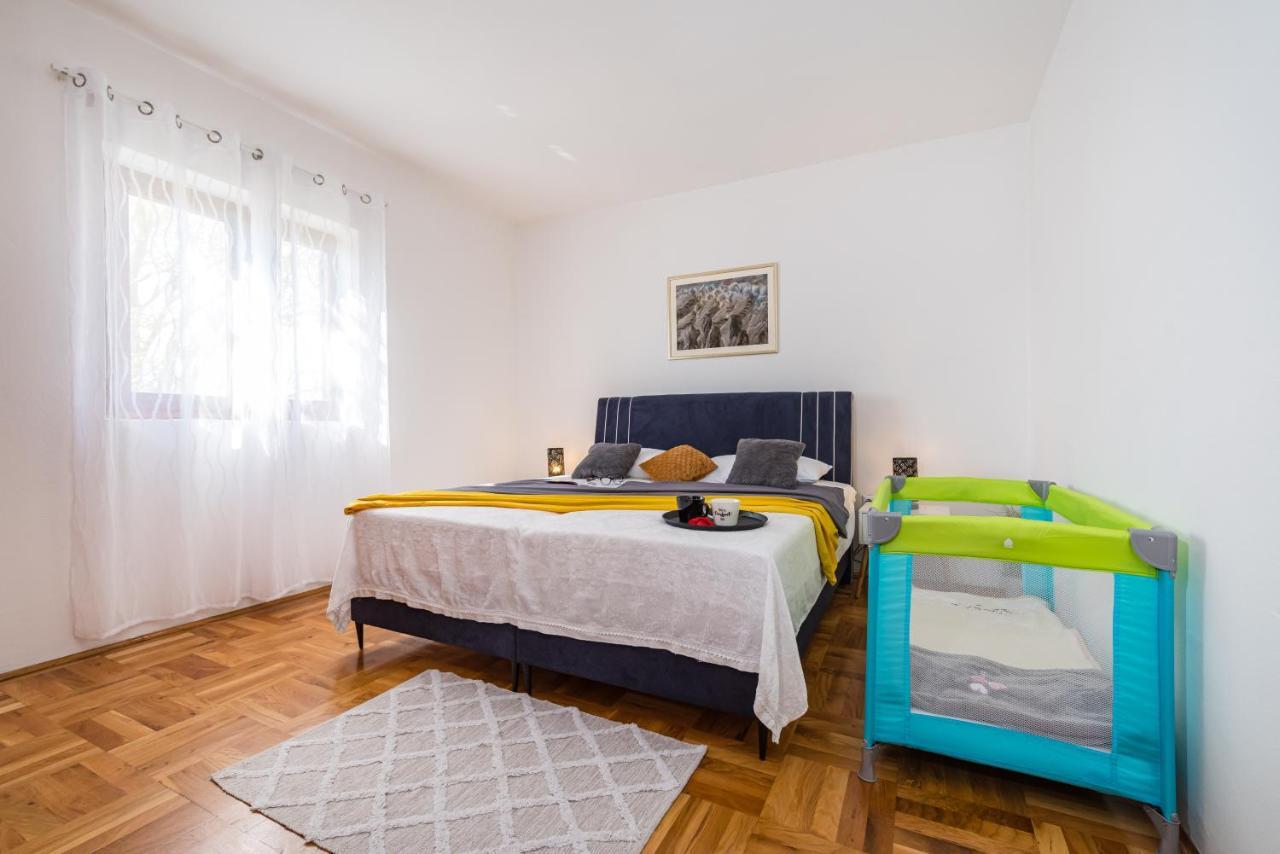 Apartment Marija Novigrad  Екстер'єр фото